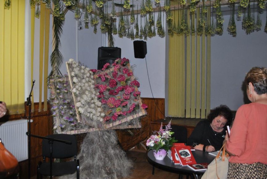 lansare luiza 2 1