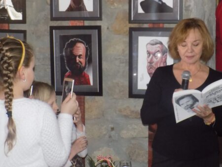 Giorgiana Radu: Actrița Adina Popescu, puterea de a dărui emoție și iubire, când sufletul este îndoliat
