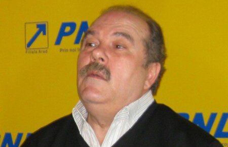 Deputatul Calimente pleacă din PNL din motive de Falcă. El merge la Tăriceanu
