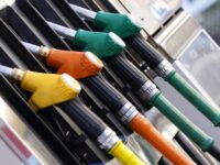 Ce se întâmplă cu prețul motorinei după ce plafonarea a expirat: Este „imposibil de estimat” cu cât ar putea crește prețul unui plin de carburant