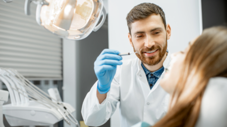 Ce nu ar trebui să faci atunci când ai o urgență stomatologică?