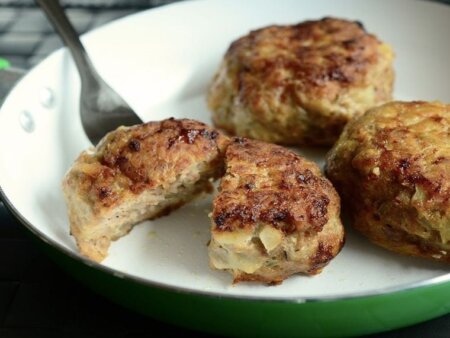 Chiftele de varză, delicioase și sățioase