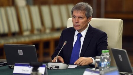 Premierul Cioloș: Am aprobat măsuri pentru crearea de locuri de muncă
