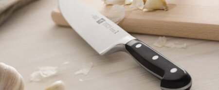 Foarte util! IATĂ CUM SĂ ASCUȚI UN CUȚIT FĂRĂ INSTRUMENTE SPECIALE