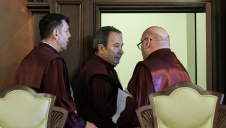 CCR găsește îndreptățite pensiile speciale pentru primari, viceprimari…