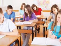 Testele PISA: Jumătate dintre elevii români nu ating nivelul minim de competență