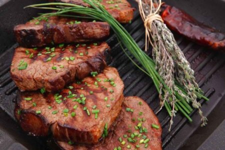 INGREDIENTUL SECRET PENTRU CEA MAI BUNĂ FRIPTURĂ DE PORC PENTRU MASA DE CRĂCIUN!