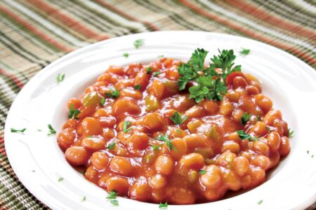 ÎNVAȚĂ SĂ PREPARI CEA MAI BUNĂ IAHNIE DE FASOLE