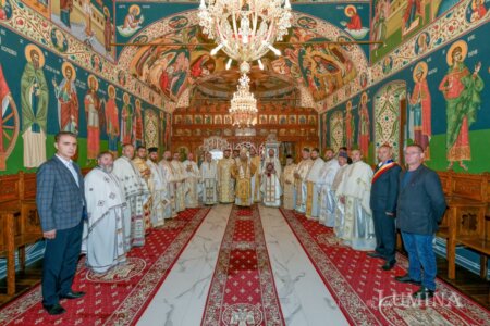 Înnoire și binecuvântare în parohia prahoveană Sângeru
