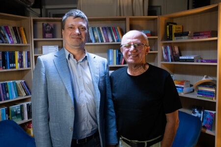 AVANGARDA, CU IONUȚ VULPESCU. INVITAT: ACTORUL MIHAI MĂLAIMARE