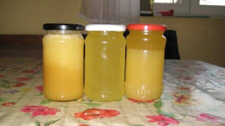 TESTUL PRIN CARE ÎȚI  DAI SEAMA IMEDIAT DACĂ MIEREA ESTE NATURALĂ!