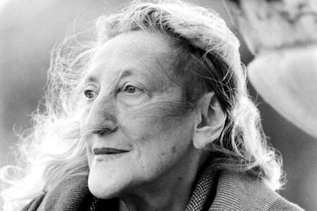 Nina Cassian, poeta care se alinta „rățușca cea urâtă„: ”Am jinduit să fiu iubită si să iubesc. Si asa s-a si intâmplat”