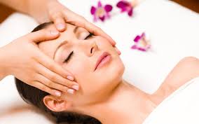 Ce avantaje ai daca urmezi si tu cursuri cosmeticiana?