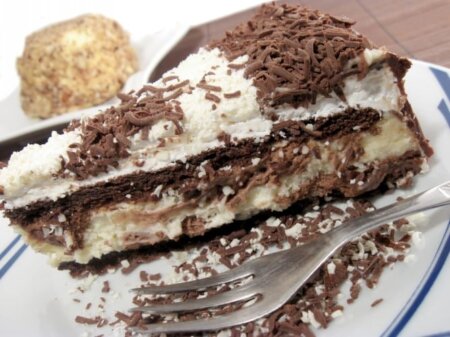 Prăjitura minune? Fără zahăr, fără lapte și fără făină! Vezi cum se face