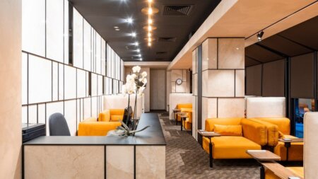 Călătorii în confort  în sălile de afaceri Mastercard