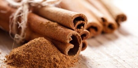 Scorţișoara întârzie îmbătrânirea, tratează diabetul și ajută la slăbit. Află și ce alte beneficii extraordinare mai are