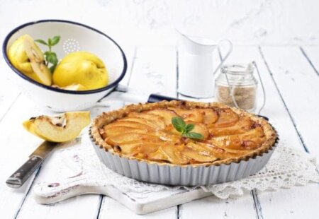 De sezon! Tartă cu gutui și mere