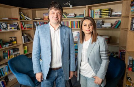 AVANGARDA, CU IONUȚ VULPESCU. INVITATĂ, REGIZOAREA GIANINA CĂRBUNARIU. Se duce cultura „pe apa sâmbetei”?