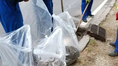 Atenție, brașoveni! Șervețelele umede și scutecele pun în pericol canalizarea – pagube de mii de euro!