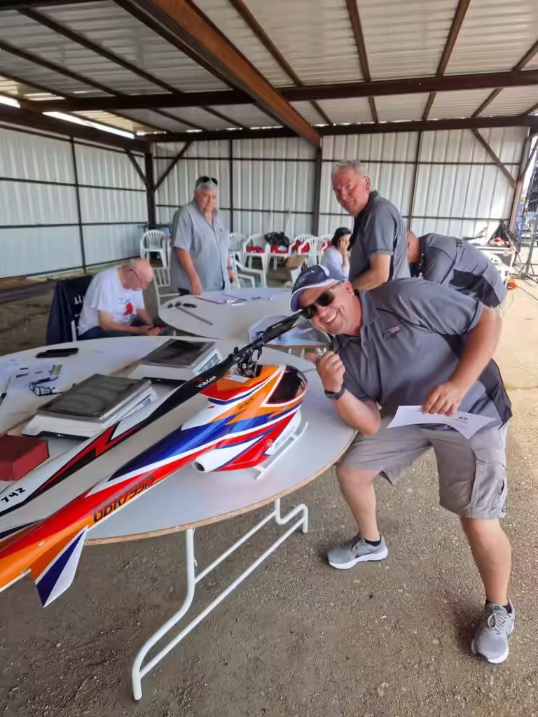 Pitești, capitala acrobațiilor cu elicoptere! 6 elicoptere1