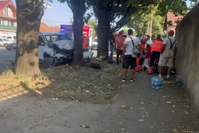 Accident grav în Oradea! Cinci persoane ajung la spital după coliziunea a două mașini!