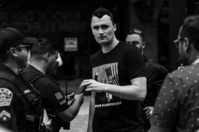 Cine este Charlie Kirk? Ce se știe despre împușcătura și suspectul implicat!