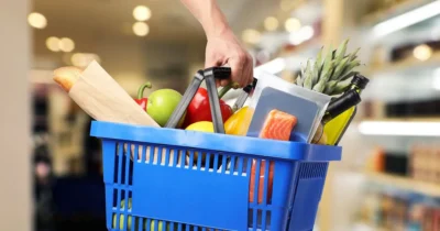 Adevărul despre „Plafonarea adaosului comercial”: De ce experții avertizează că este doar o „soluție temporară” cu „riscuri pe termen lung”