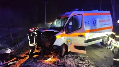 Șocant! Accident teribil pe șosea, trei persoane în stare gravă