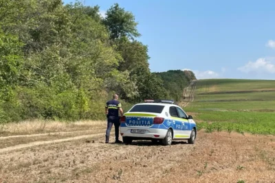 Descoperire macabră la marginea județului: „Un poliţist a fost găsit împușcat pe un câmp din Arad”