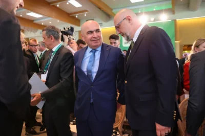 Bolojan pierde sprijinul UDMR dacă bate palma cu AUR