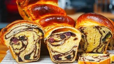 Secretul pentru un Cozonac pufos de Paşte 2026: Reţeta gustoasă cu care îţi vei cuceri invitaţii la masa festivă 3 cozonac