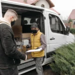 Cum să îți recapeți ritmul când te întorci la birou, după vacanța de Paște