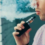 Interdictii extinse pentru vape si tigari electronice. Fumatul inseamna fumat, indiferent de dispozitivul utilizat. Ce se schimba pentru fumatori