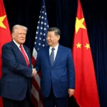 Miza uriașă a întâlnirii Trump–Xi Jinping. Vizita care ține lumea cu sufletul la gură