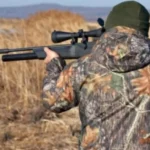 Razie în Arad: arsenal cu amortizor și termoviziune, ridicat de la presupuși braconieri