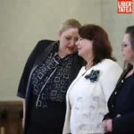 Diana Iovanovici-Șoșoacă desființează presa după vizita la Cotroceni: „Să spui despre o asemenea somitate că nu știi cine este, și e „doamna în alb”, te descalifică total din calitatea de jurnalist”