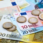 Numerarul, tot mai restricționat în Europa: Grecia interzice plățile cash mari și anunță amenzi duble