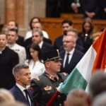 Parlamentarii din Ungaria au adoptat o decizie prin care își reduc veniturile cu 40%
