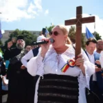Diana Iovanovici-Șoșoacă: „Țara asta trăiește de prea mult timp în anormalitate. Vă rog să luptați pentru copiii noștri!”