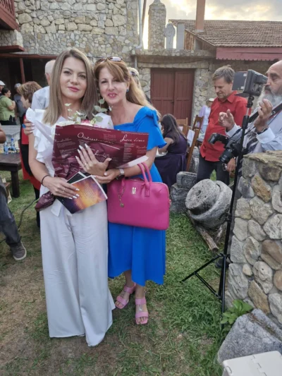 Angela Petre: SÂNGERU – LOCUL ÎN CARE POEZIA A VIBRAT ÎN PIATRĂ