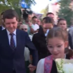 Nicușor Dan critică deschis reformele din învățământ. „Educația nu înseamnă doar note sau examene”