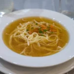 Ciorbele sățioase care previn kilogramele în plus